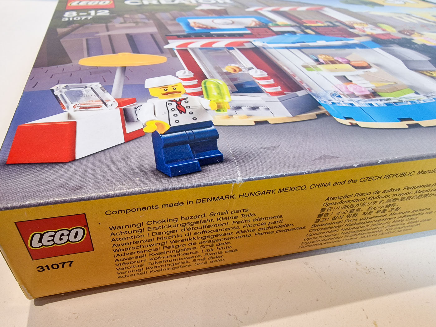 LEGO 31077 Creator 3 in 1 Sweet Surprises