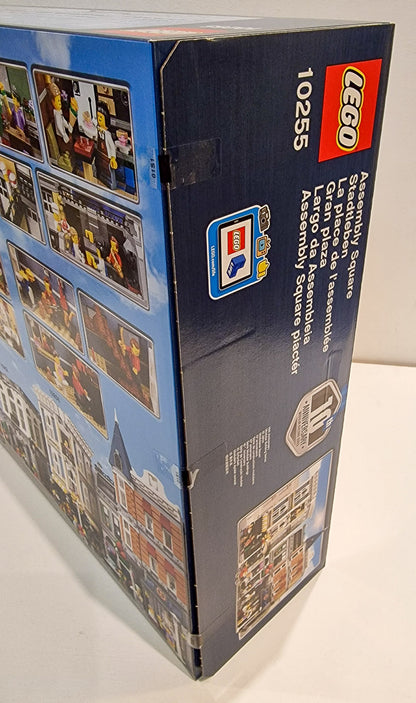LEGO 10255 Creator Expert Assembly Square