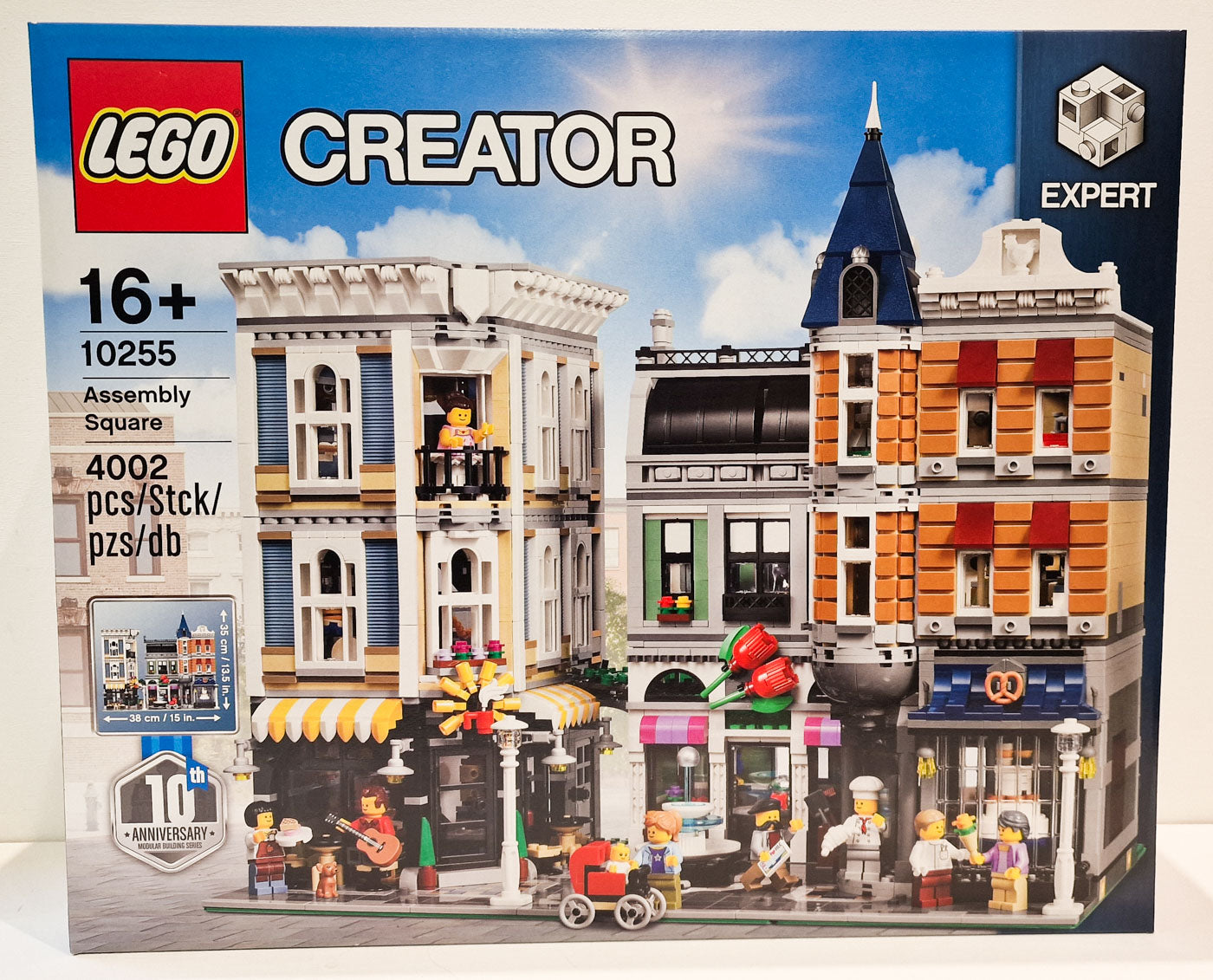 LEGO 10255 Creator Expert Assembly Square