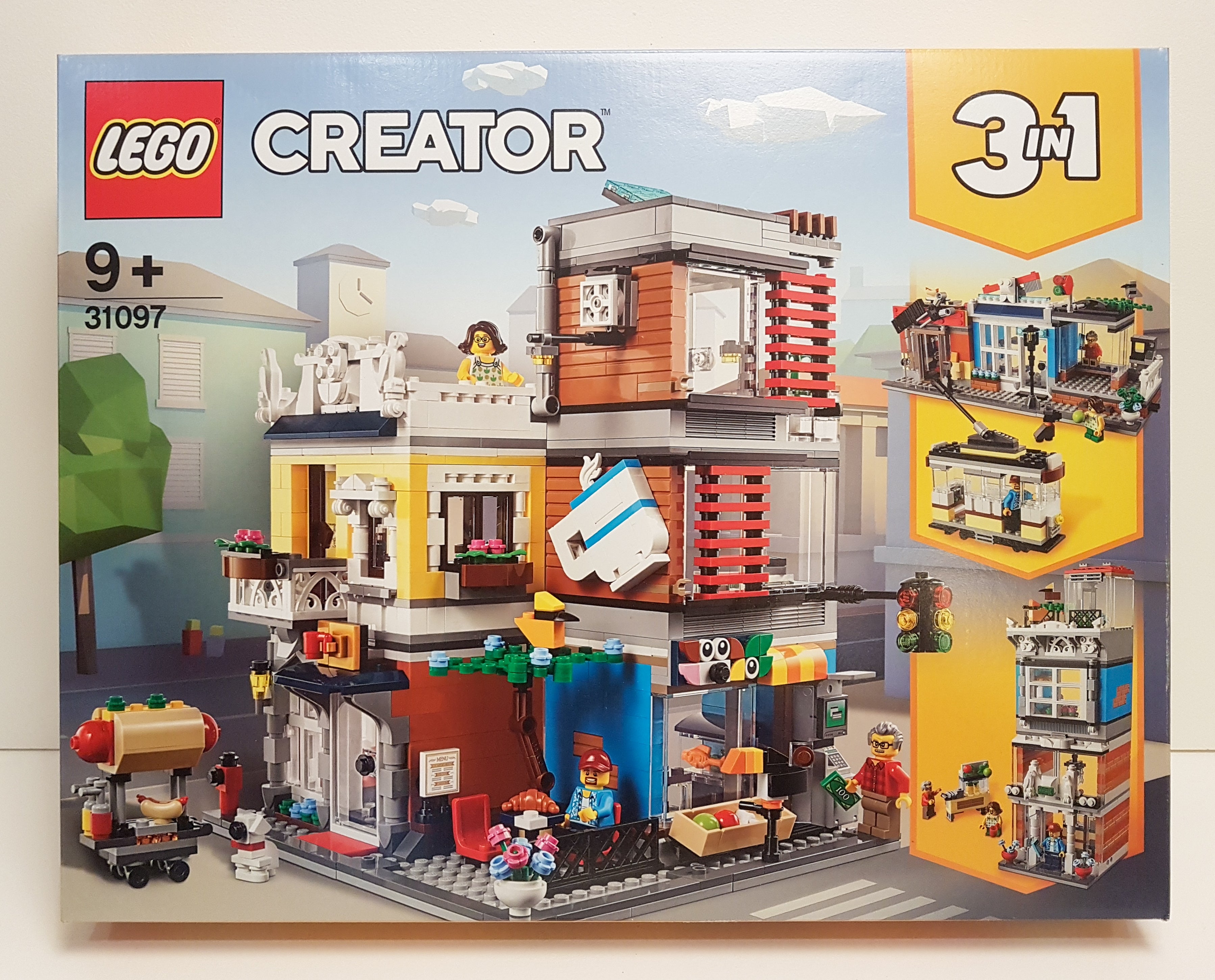 LEGO 31097 Creator 3 in 1 Townhouse Pet Shop and Caf Precious